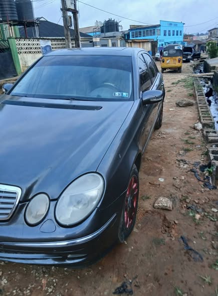 A picture of Benz E350 4matic 04
