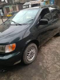 A picture of Car