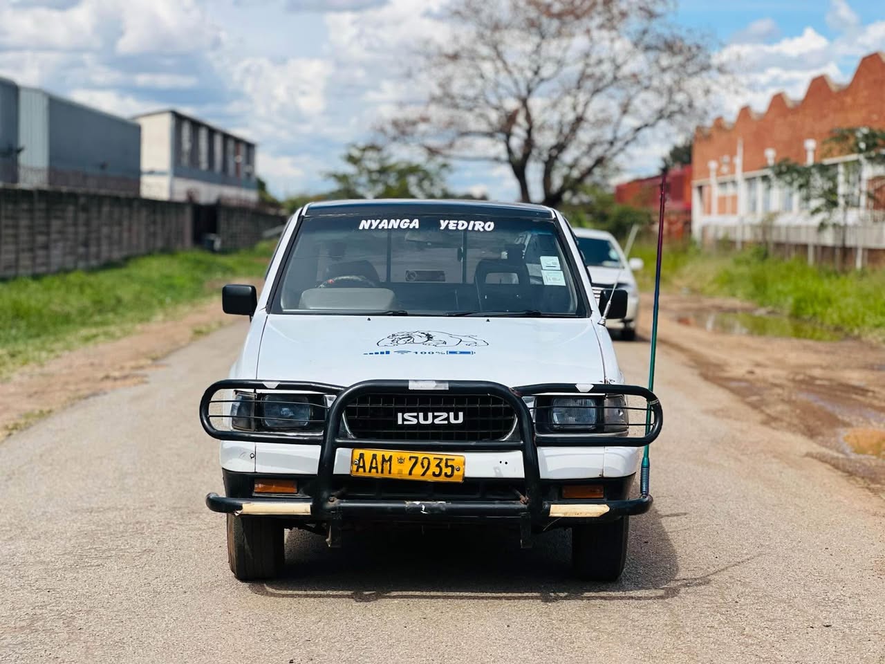 classifieds/cars isuzu
