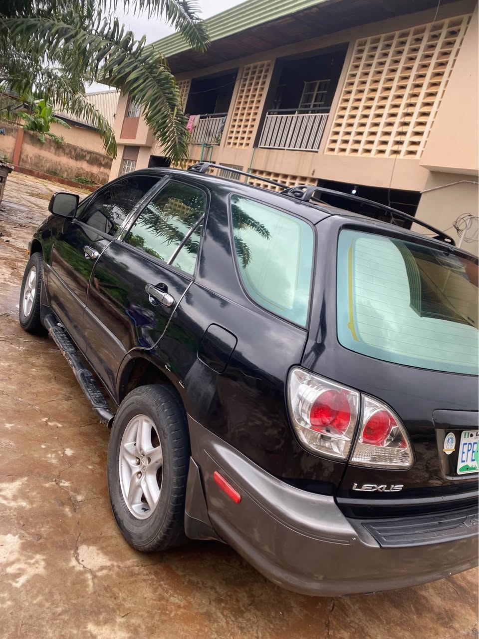 A picture of Lexus Rx 300 Buy and drive