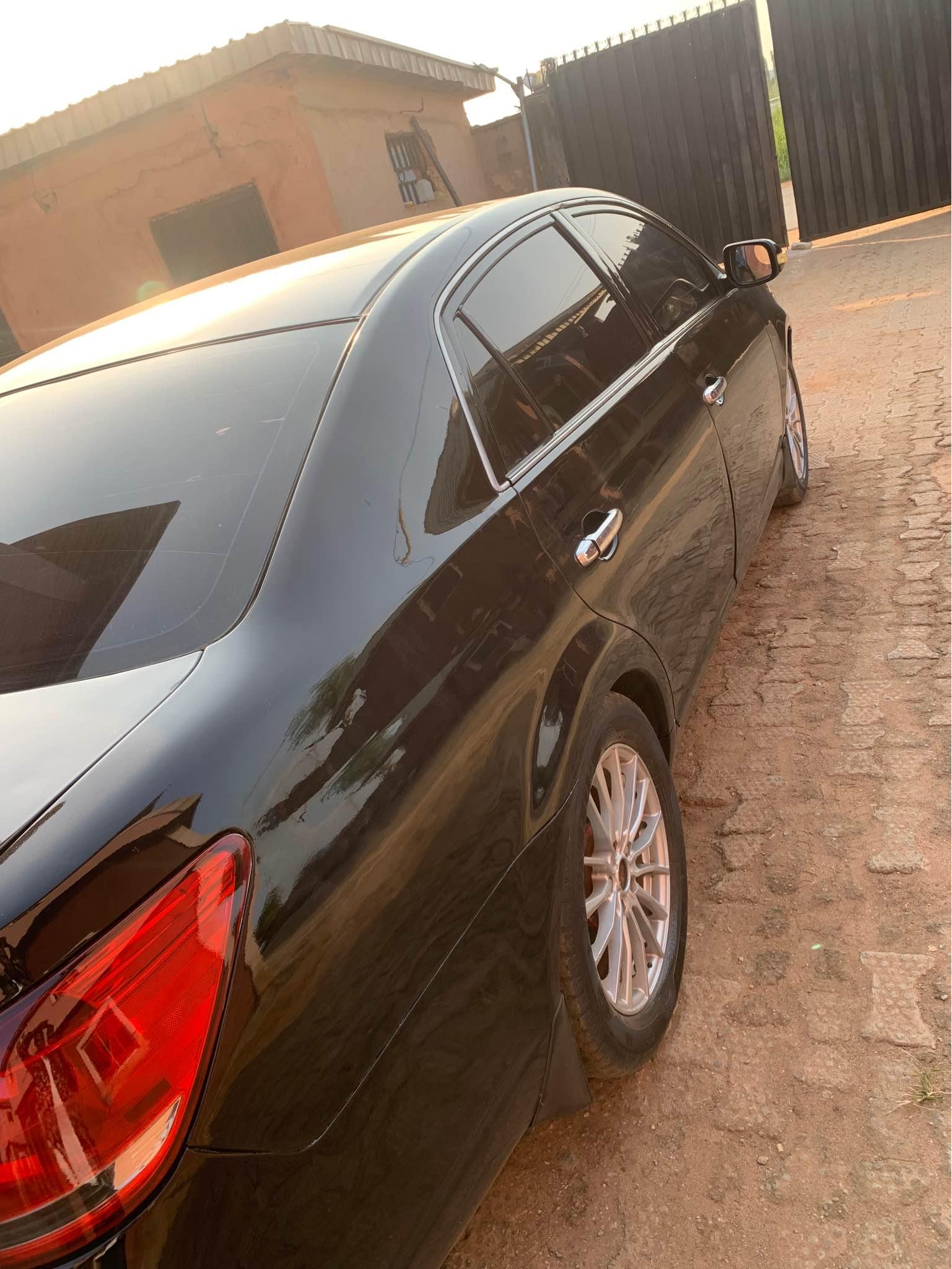 A picture of Toyota Avalon