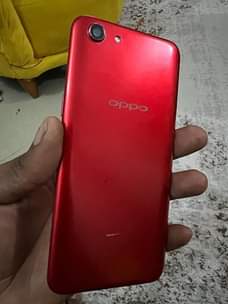 A picture of OPPO a83