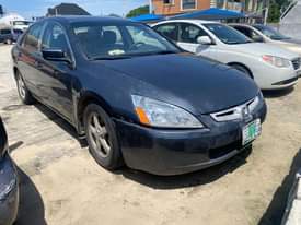 A picture of 2004 Honda accord BRAINBOX ISSUE sound engine and gear Ac