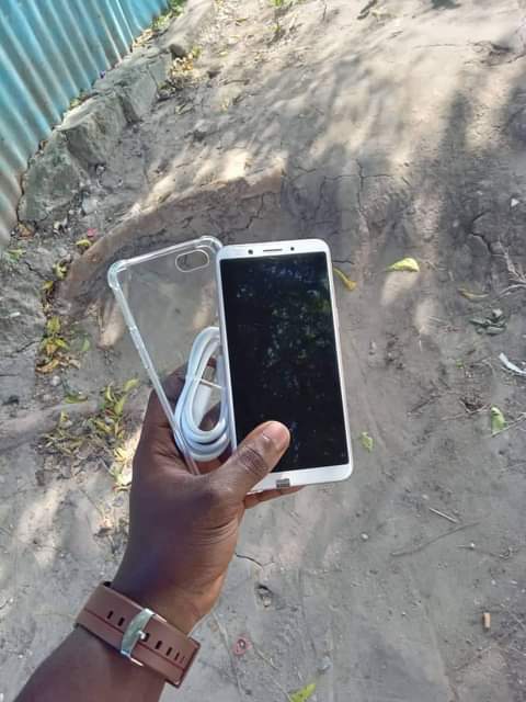 oppo a83