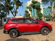 A picture of 2016 Toyota Rav 4 Yes