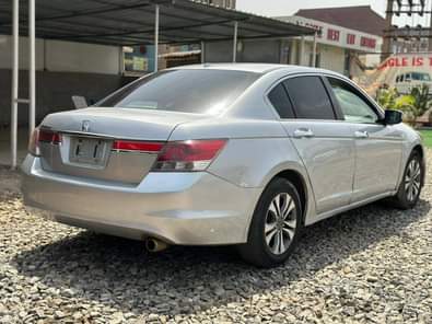 A picture of Neatly used first body 2011 hoda Accord Untampered engine Untouched