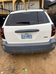 A picture of AWOOF DEAL Pontiac Vibe 04 PARTLY FIRST BODY Untouched ENGINE