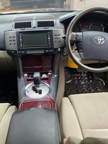 A picture of Available Uhs 22m 0702549830