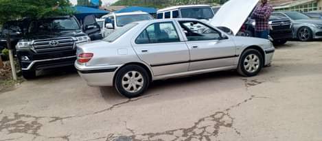 A picture of 406 automatic Gear selection perfect Engine sound good Second body