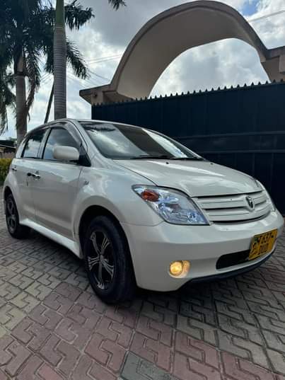 A picture of Toyota Ist