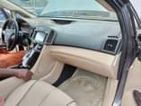 A picture of Toyota Venza 2010
