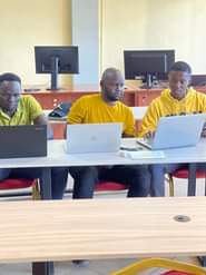 A picture of Free weekly weekend forex trading seminars at FxVolatus trading Hub
