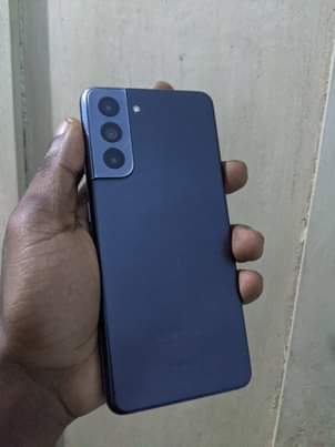 A picture of Samsung S21 5g
