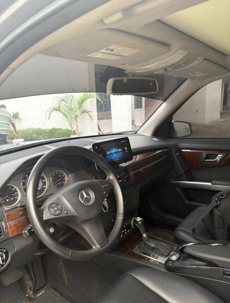A picture of Belgium standard nothing to fix 2010 model with panoramic roof