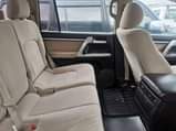 A picture of V8 V8 V8 0627544832 tsap kawaida
