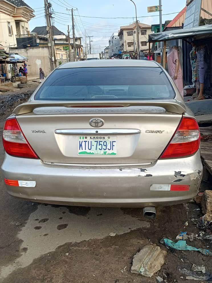 A picture of Toyota Camry 2004