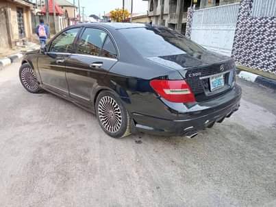 A picture of Mercedes Benz C300 4Matic 09 Buy and drive Everything is