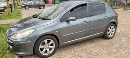 A picture of Peugeot 307 FIRSTBODY Dm or Call 07063306085 Beautiful in and