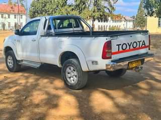 used toyota hilux