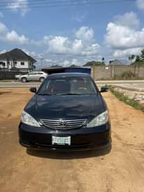 A picture of toyota camry 2005 in good condition