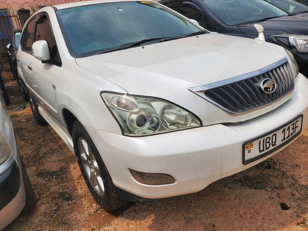 A picture of Toyota Harrier