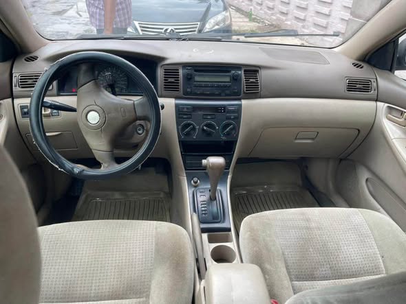 A picture of Toyota Corolla 05