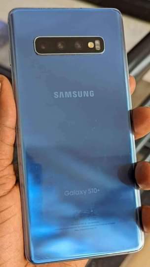 A picture of Samsung galaxy S10 plus