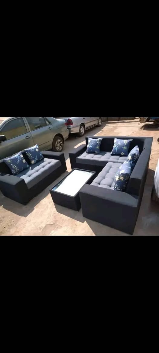 A picture of Sofa intebe