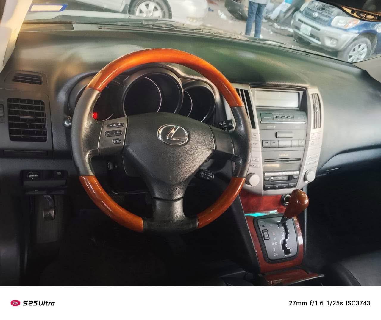A picture of Direct To Owner deal Direct Tokunbo 2005 Lexus Rx330 with