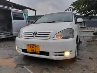 A picture of TOYOTA IPSUM 0788078007