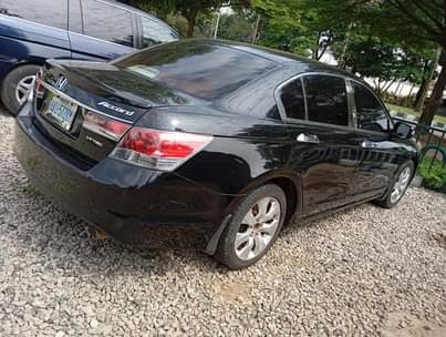 A picture of 2010 Honda Accord 4plugs