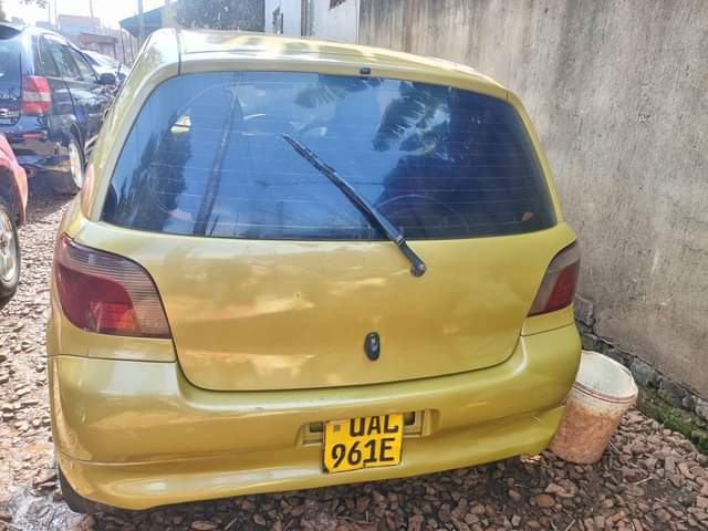A picture of VITZ 8.5M CALL 0.7.5.9.6.5.4.7.8.6