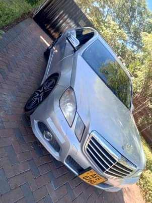 classifieds/cars mercedes