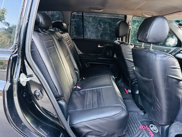 A picture of TOYOTA KLUGER DTU INAUZWA