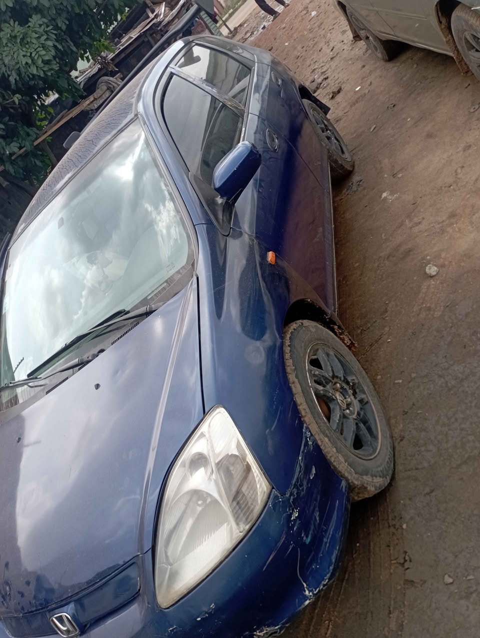 A picture of Honda Civic 03