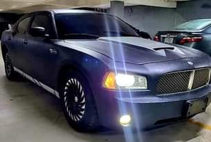 A picture of VERY SUPER CLEAN 2010 MODEL DODGE CHARGER
