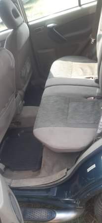 A picture of NEATLY USED TOYOTA RAV 4 2002