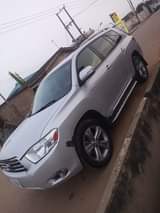 A picture of Toyota Highlander 2008