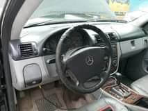 A picture of 2004 Mercedes Ml350