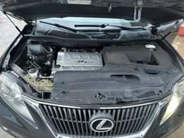 A picture of 2010 Lexus Rx350 Toks available 20m..open for negotiations and swapping...Lagos