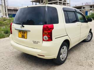 A picture of TOYOTA RAUM NEW MODEL NAIUZA MIL 8 8 0743435416