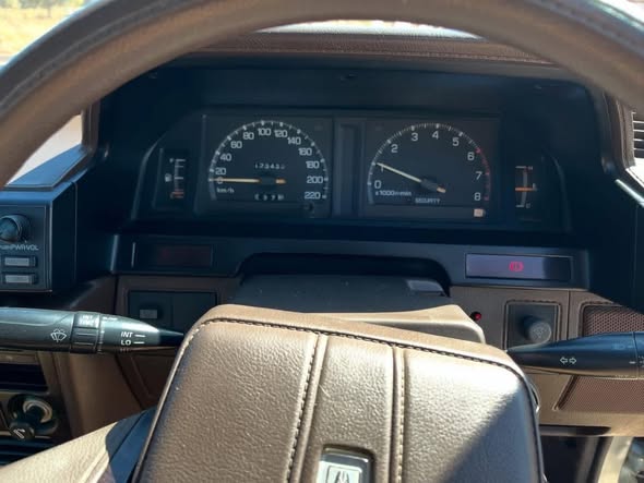 toyota cressida