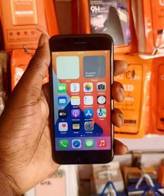 A picture of IPHONE 7 128GB CLEAN 260K LAST TODAY 0708553022
