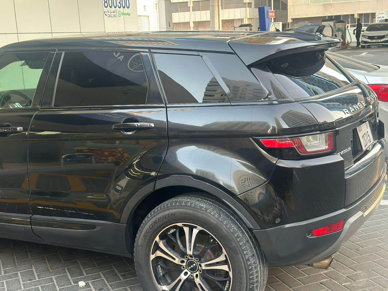 A picture of Range rovers 2016model 35m slightly negotiable