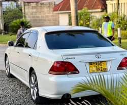 A picture of Toyota CROWN ATHLETE