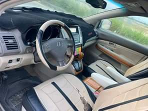 A picture of TOKUNBO Lexus RX 330 YEAR MODEL 2005 TRANSMISSION Automatic CONDITION