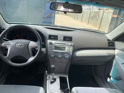 A picture of TOYOTA CAMRY 2010