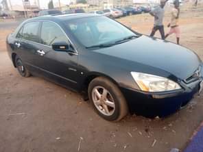 A picture of Honda Accord 2005 model aka Eod 4 sale Super Clean