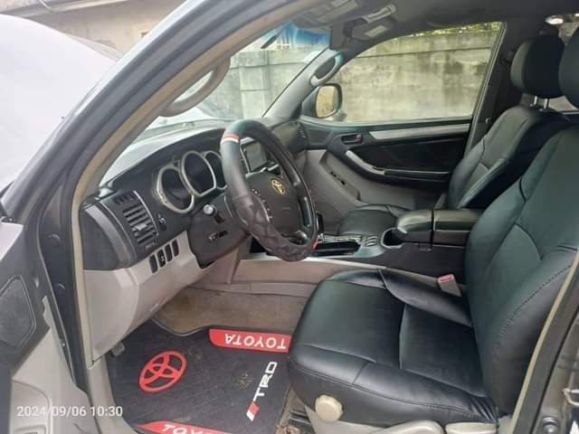 A picture of 2005 Toyota 4runner