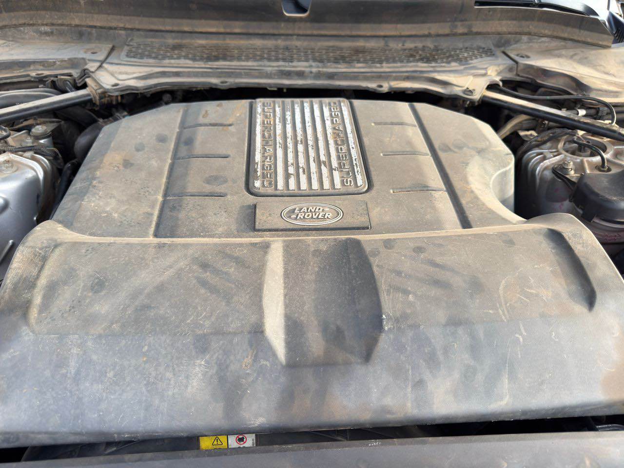 A picture of 2017 RANGE ROVER VOGUE SUPERCHARGE FOREIGN USED GOING FOR JUST